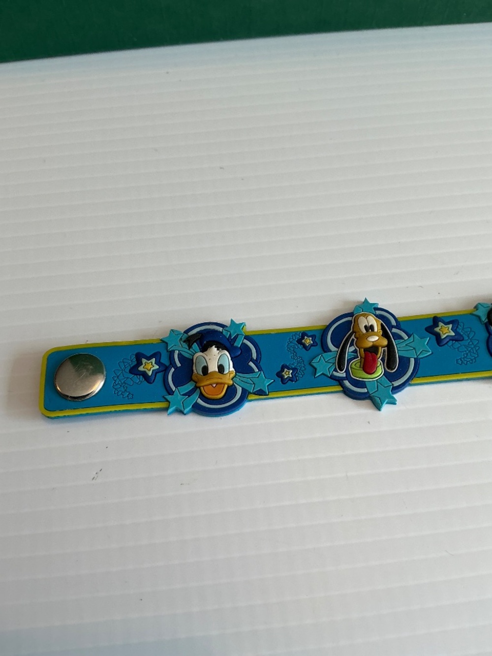 Official Disney Blue Vinyl Snap Bracelet Mickey Donald Goofy Pluto Stars - Picture 9 of 13